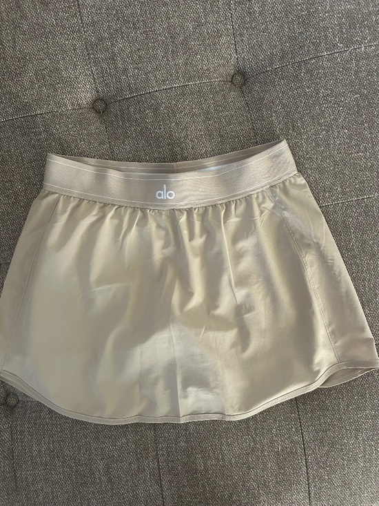 ALO Yoga Dresses & Skirts - ALO skirt size L beige / sand color